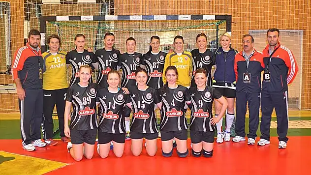 Son Yarı Finalist , Ardeşen GSK Oldu