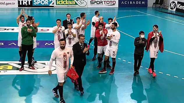 Spor Toto, İzmir’den galibiyet ile dönüyor