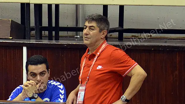 Süreyya Işıldak: “Lige genç bir kadro ile başladık”