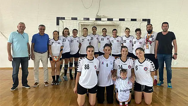 Tekin: “Birbirimizin ismini öğrenemeden maça çıktık”