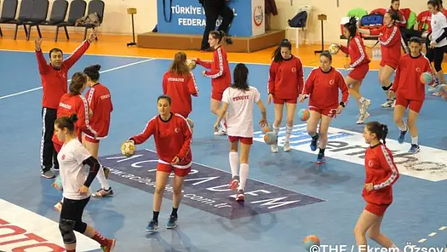 U17’ler hazırlıklarını tamamlıyor