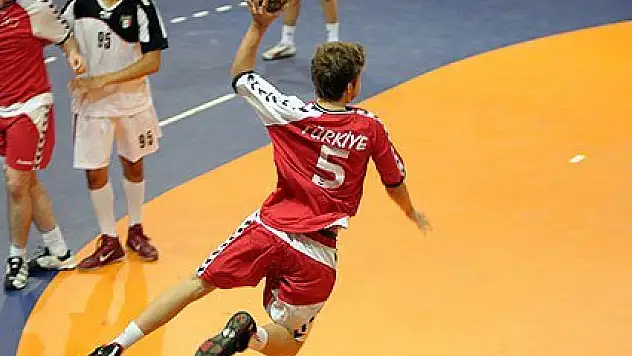 U21’de Rusya Galip