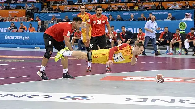 “Uçan Manaskov” yılın fotoğrafı seçildi