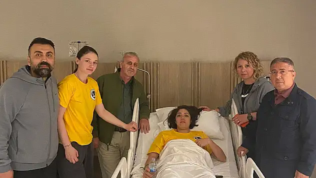 Üsküdar Belediyesporlu Yasemin Şahin'den Üzen Haber!