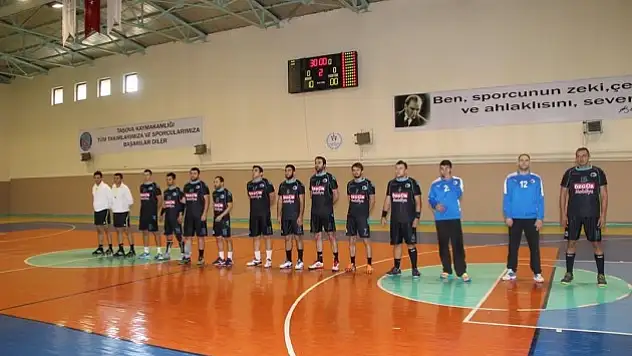 Uzatmalarda gülen Amasya Taşova