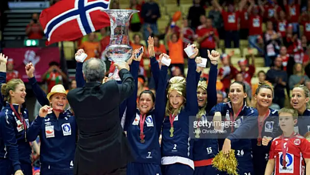 Yazmak isterdim ama…