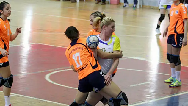 Yenimahalle Belediyesi farklı kazandı