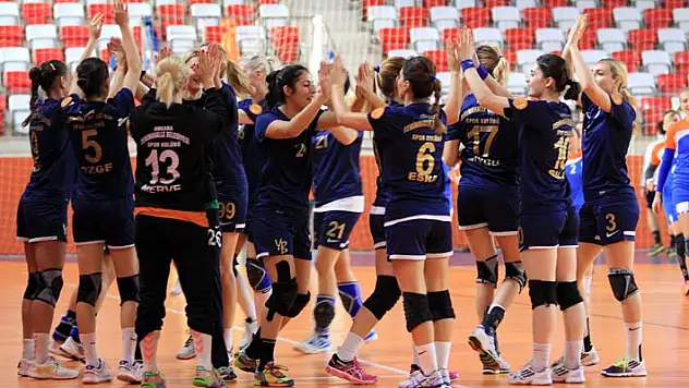 Yenimahalle Belediyespor Yüksekten Uçuyor