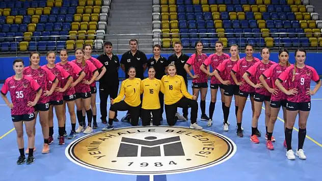 Yenimahalle galibiyet ile ligi kapadı