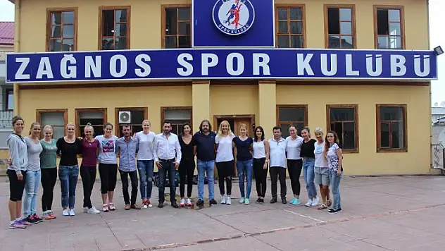 Zağnos’dan imza şov