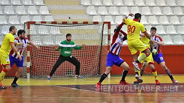 Zevkli maçta kazanan Göz Göz