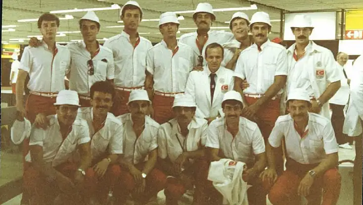 Kafayla Gol Atılıyormuş...