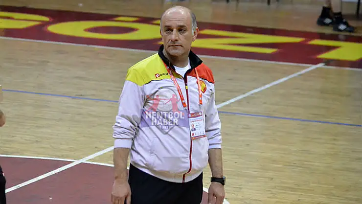 AEK, Zor bir deplasman