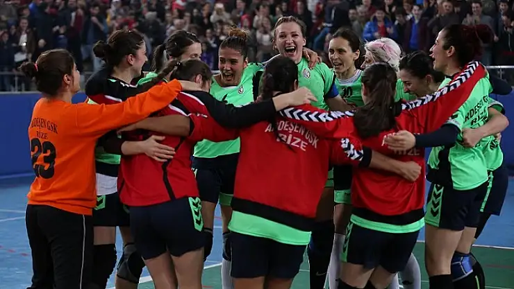 Ardeşen çeyrek finalde