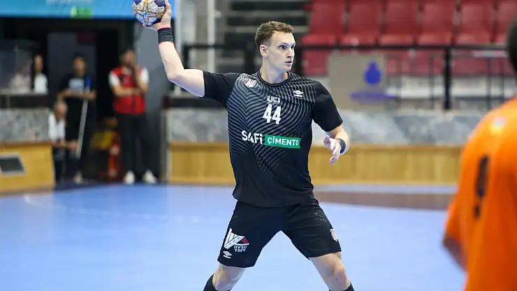 Beşiktaş güle oynaya