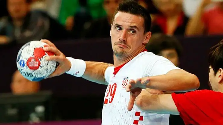 Beşiktaş,  Ivan Nincevic ile Sözleşme İmzaladı