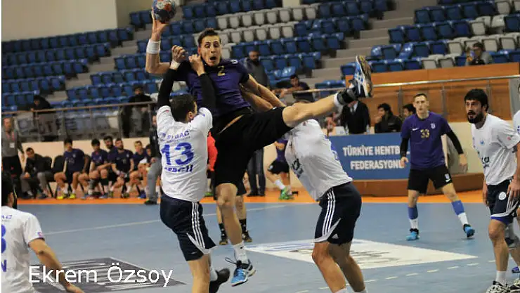 Bu hentbole hizmet değil!