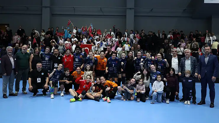 Bursa Büyükşehir Belediyespor Avrupa'da Farklı Başladı: 37-29