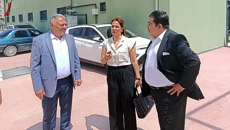 Gaziantep Hentbol Spor Kulübü Yeni Başkanı Nevin Kılınç, ASKF Gaziantep Şube Başkanı Abdülkadir Gözegir'i Ziyaret Etti