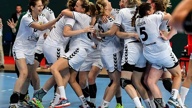 U18 Kadınlar Dünya Şampiyonu Rusya