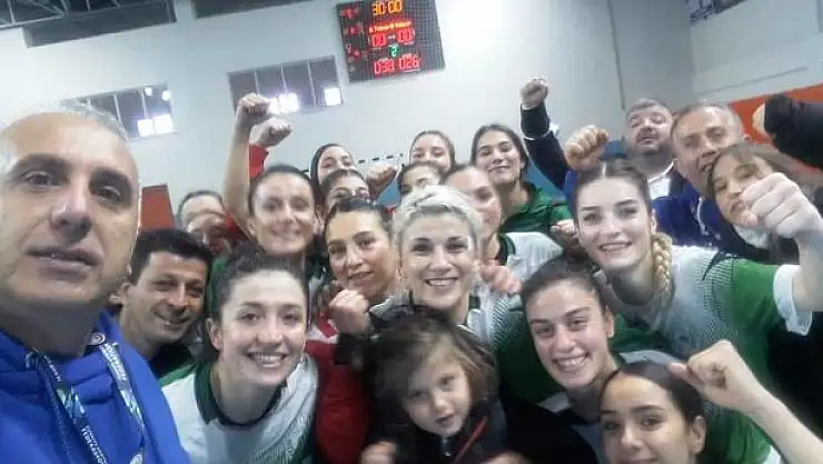 Görele Belediyespor’dan İzmir’e soğuk duş