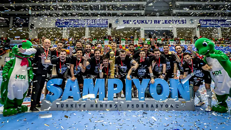 HDI SİGORTA Türkiye Kupası sahibi Beşiktaş Yurtbay Seramik