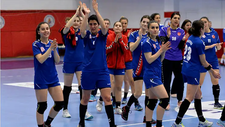İlk finalist Muratpaşa
