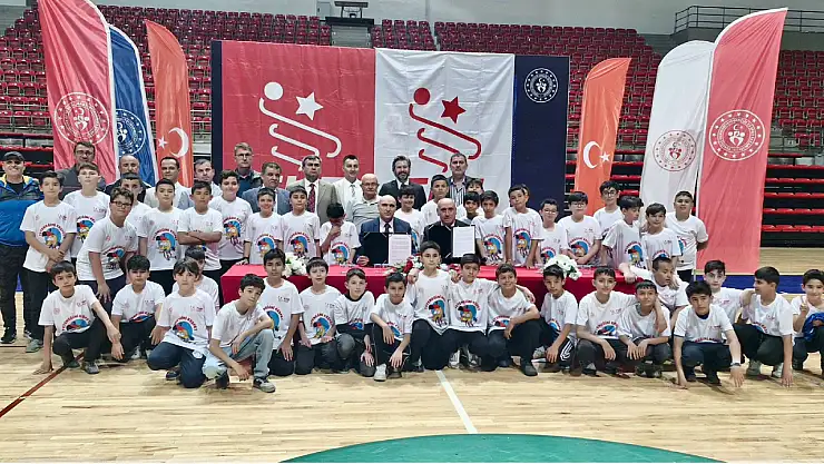 Konya'da Hentbol Atağı