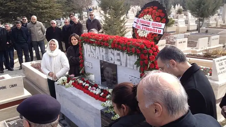 Prof. Dr. Yaşar Sevim kabri başında anılacak