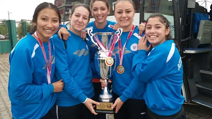 Şampiyon ORDU BOZTEPE GÖNÜLSPOR