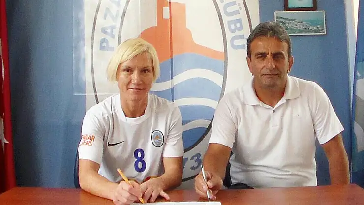 Şenay Özel PAZARSPOR’DA