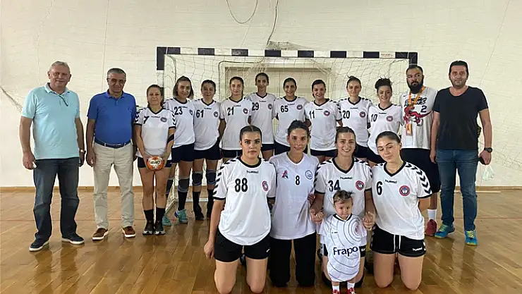 Tekin: “Birbirimizin ismini öğrenemeden maça çıktık”