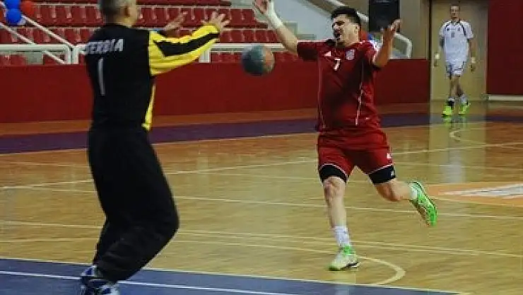 Türkiye-Danimarka Maçı Tatil Edildi