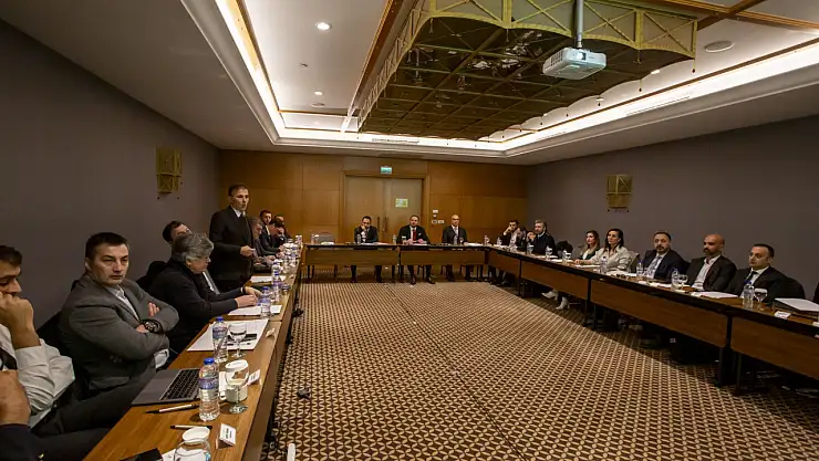 Türkiye Hentbol Federasyonu Yönetimi, Kurullarıyla Bir Araya Geldi