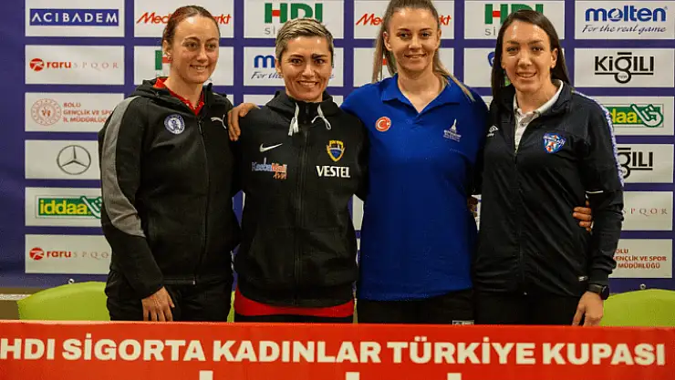 Yarı Finale yükselen takımların kaptanları soruları cevaplandırdı