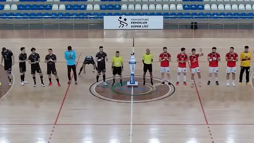 Güneysuspor ile Önallar Giresunspor Yenişehir Spor Salonu'nda Berabere Kaldı