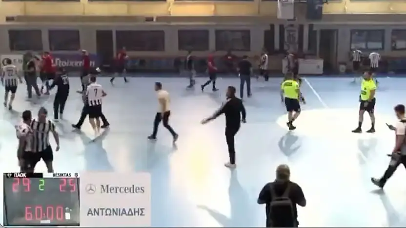 Selanik'te Beşiktaş Sesleri: Maç Sonu Beşiktaş'a Saldırı Girişimi!