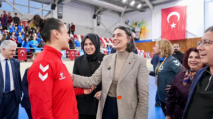 Üsküdar Belediye Başkanı Sinem Dedetaş Galibiyetten Memnun!