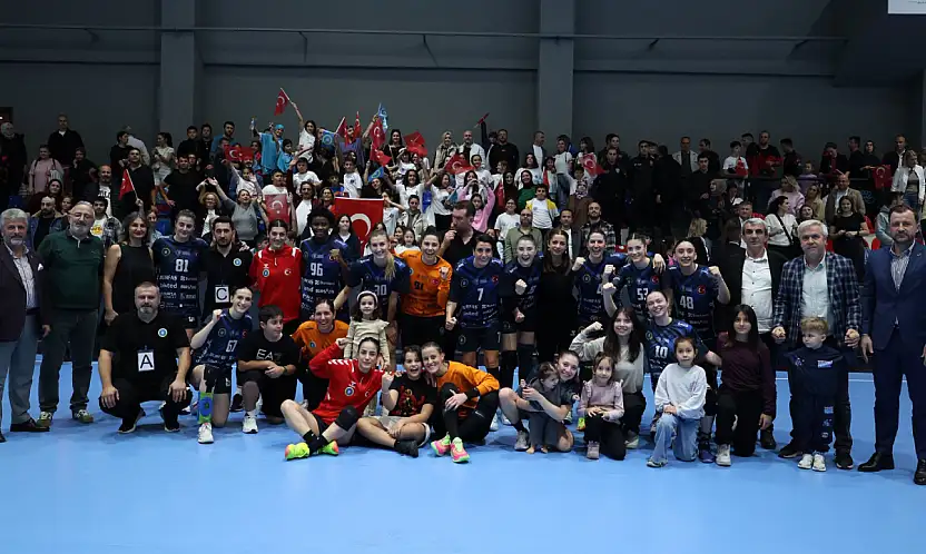 Bursa Büyükşehir Belediyespor Avrupa'da Farklı Başladı: 37-29