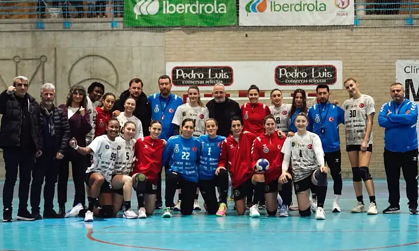 Bursa Büyükşehir Belediyespor İspanya'da Galip!