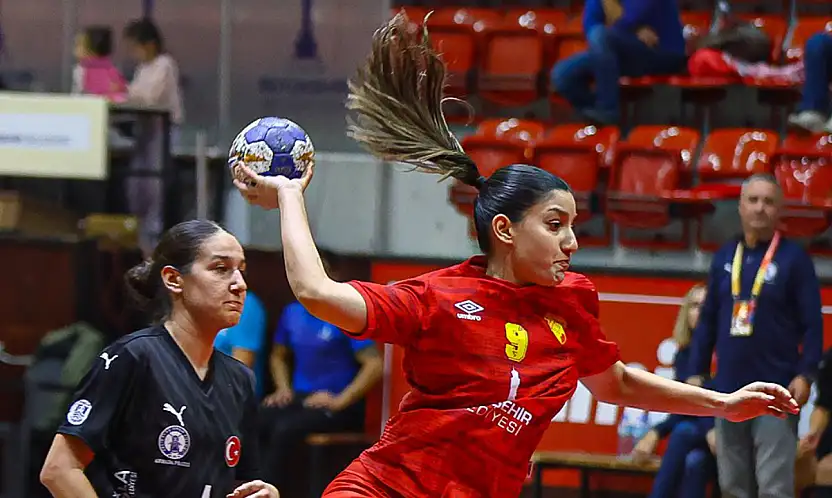 Kadınlar Süper Ligi'nde 7. Hafta Tamamlandı: Zirvede Nefes Kesen Rekabet!