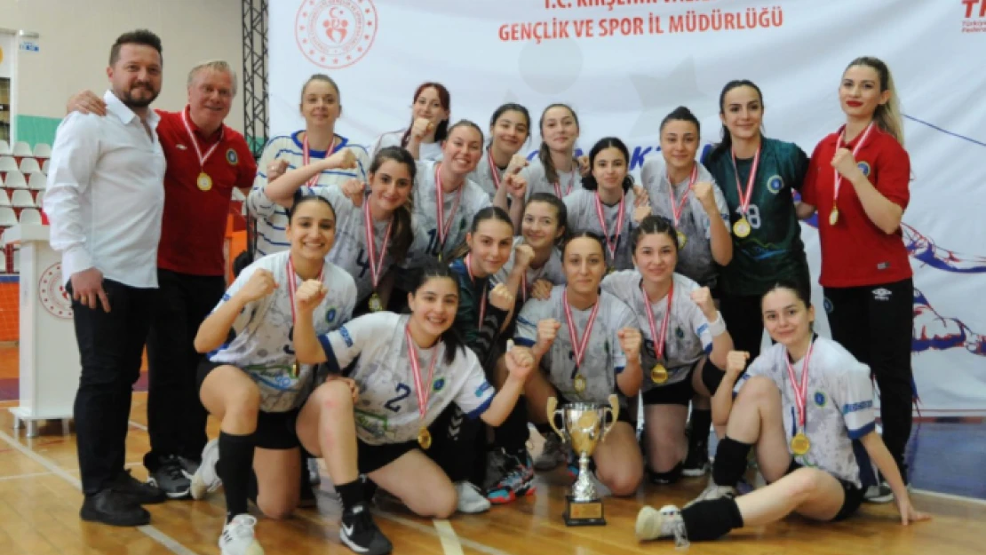 Genç Kızlar Şampiyonu Bursa Büyükşehir Belediye