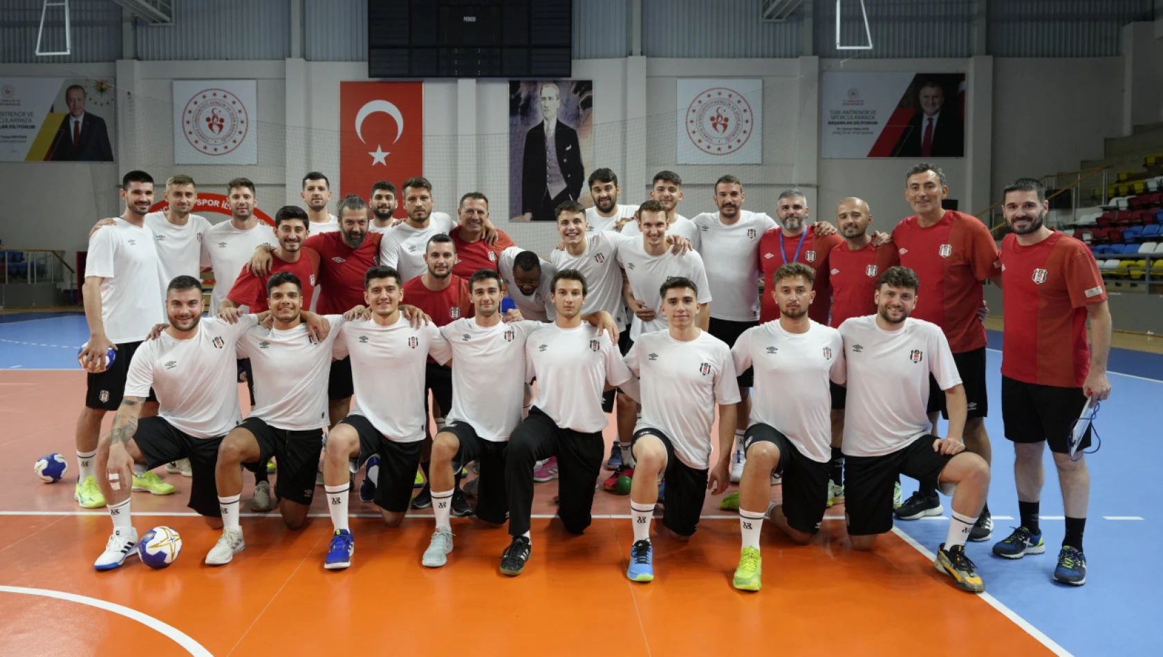 Beşiktaş Sezona 'Merhaba' Dedi