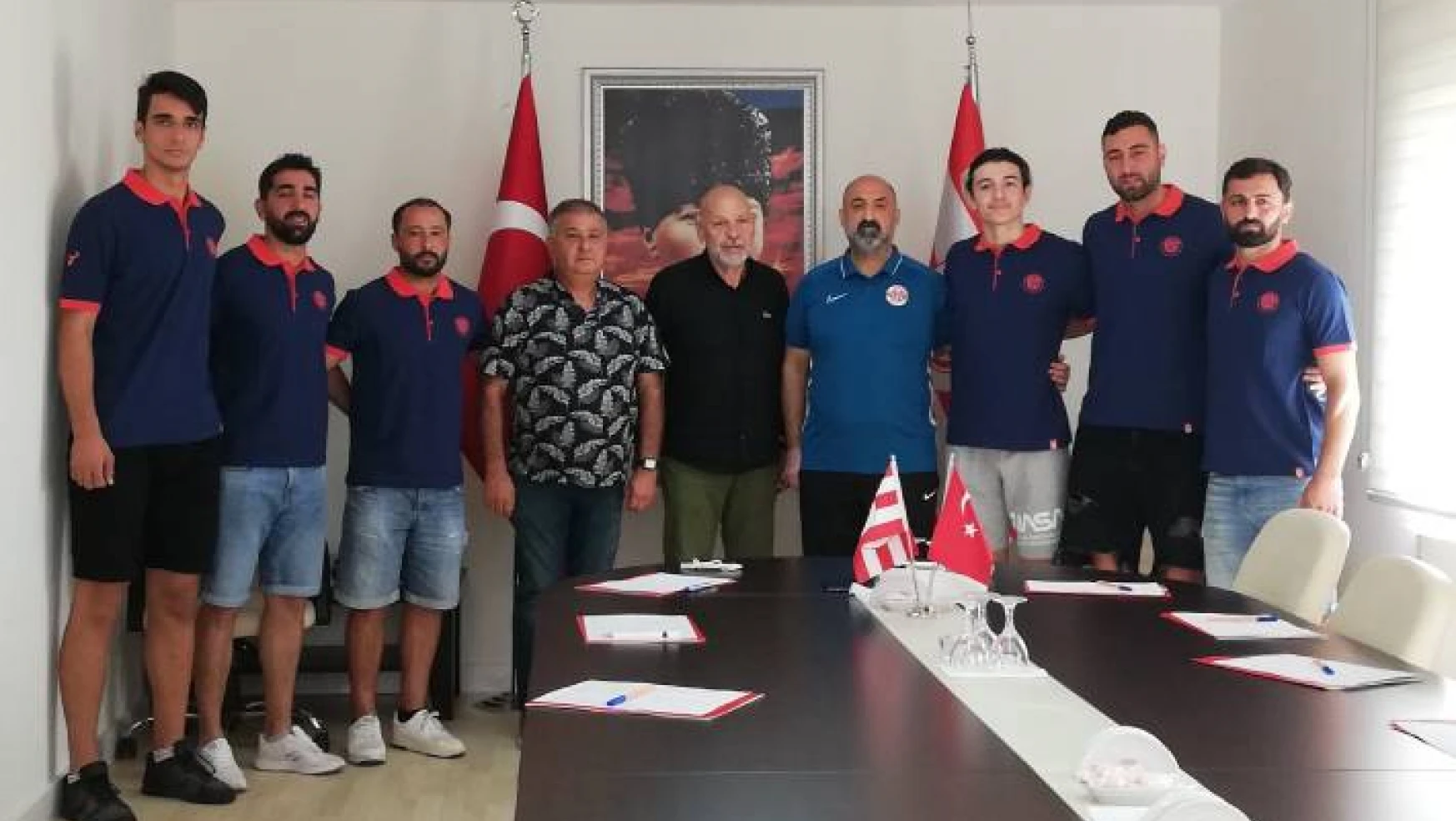 Antalyaspor’da ilk imzalar atıldı
