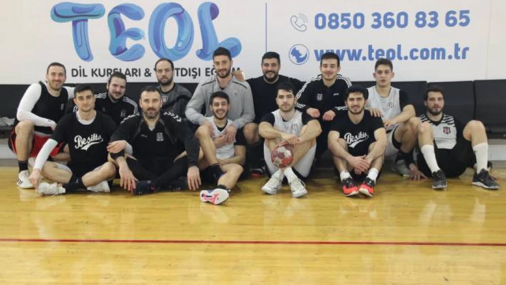 Beşiktaşlı hentbolculara eğitim desteği