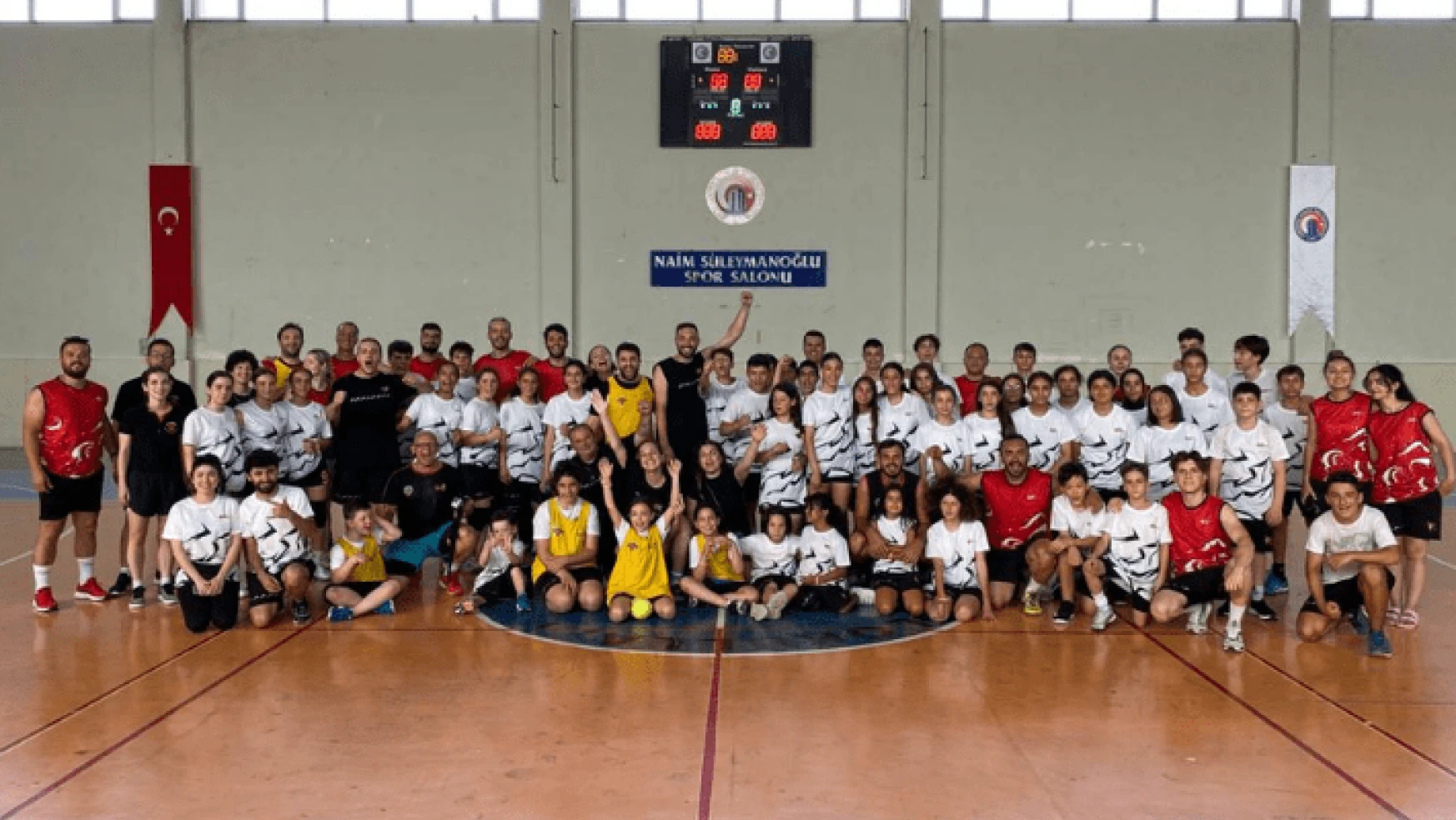 Can Çelebi Akademi Hentbol Kampı sona erdi