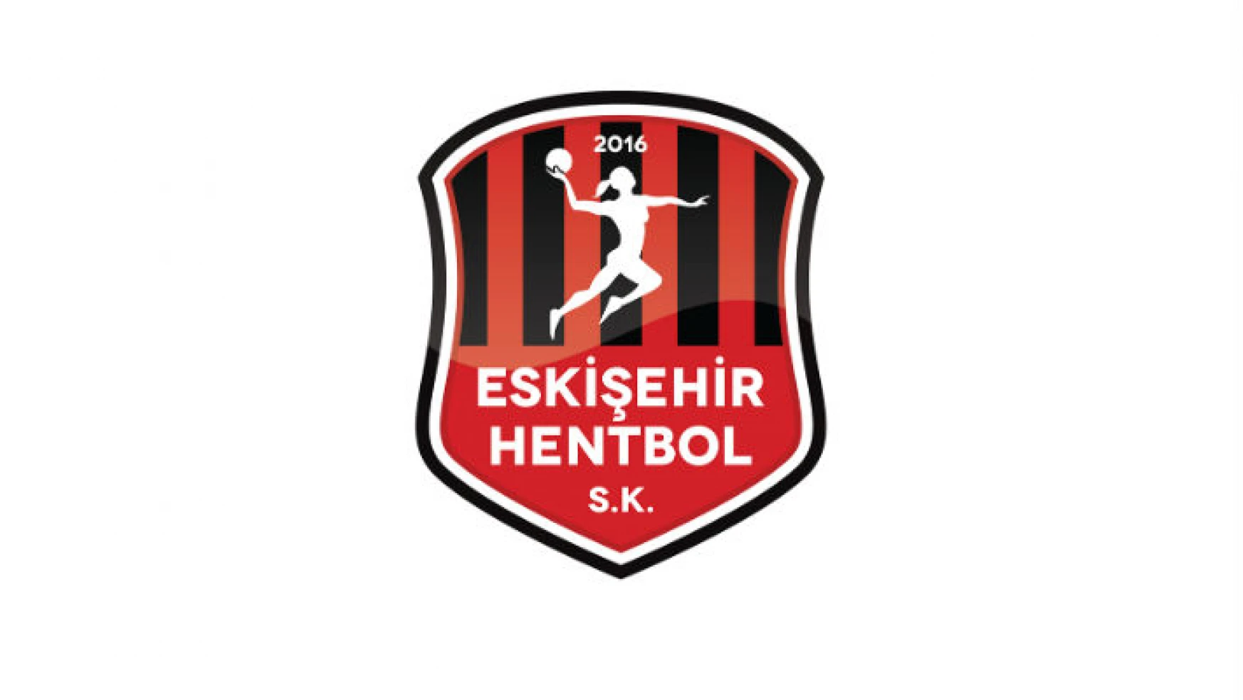 Eskişehir Hentbol Adana’da galip