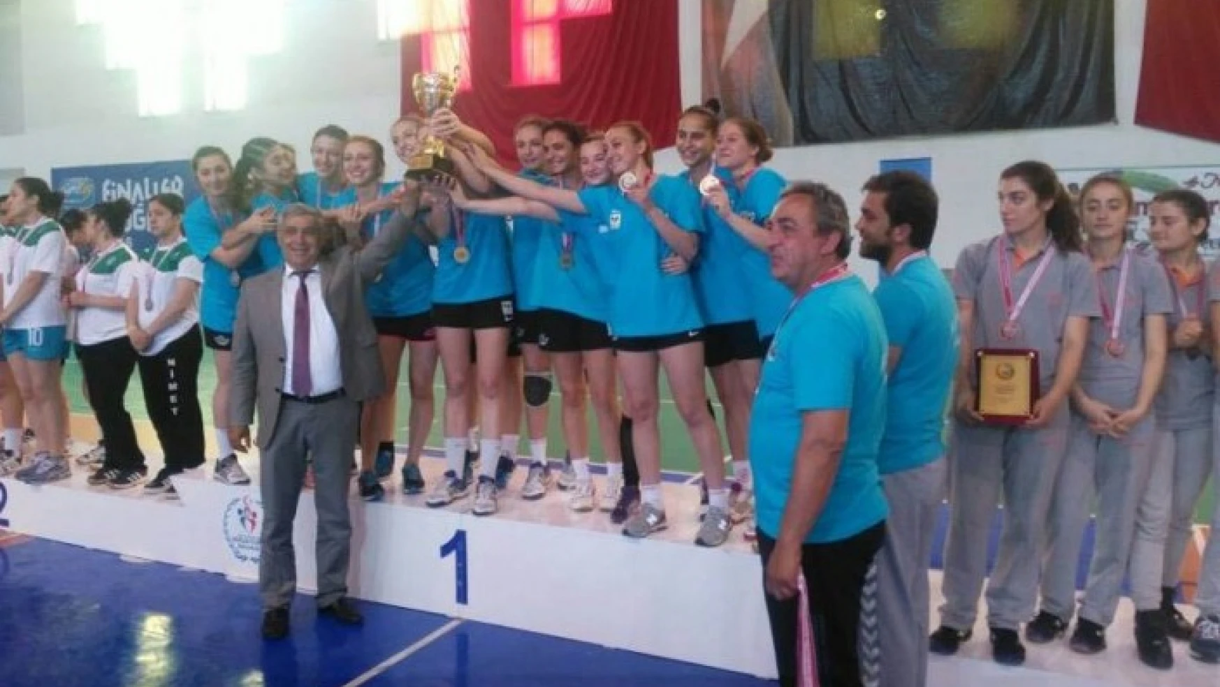 Genç kızlarda Türkiye şampiyonu 1453 Üsküdarspor