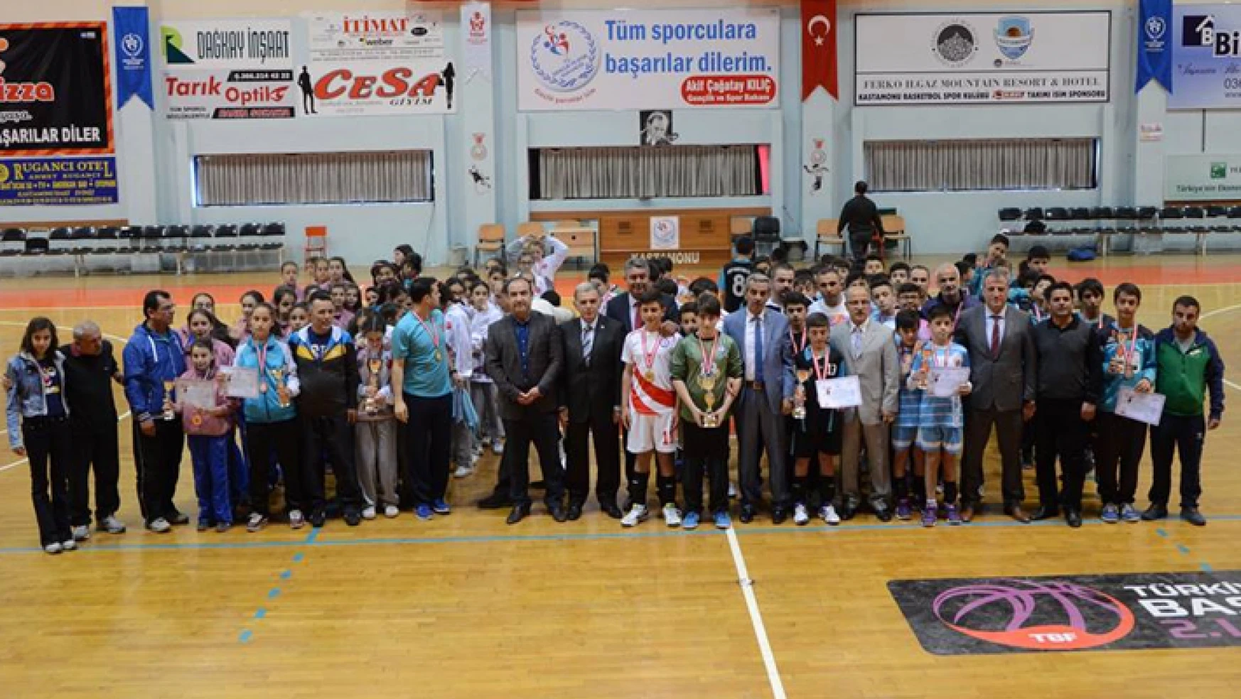 Okullu Küçüklerin Türkiye Şampiyonları İzmir’den