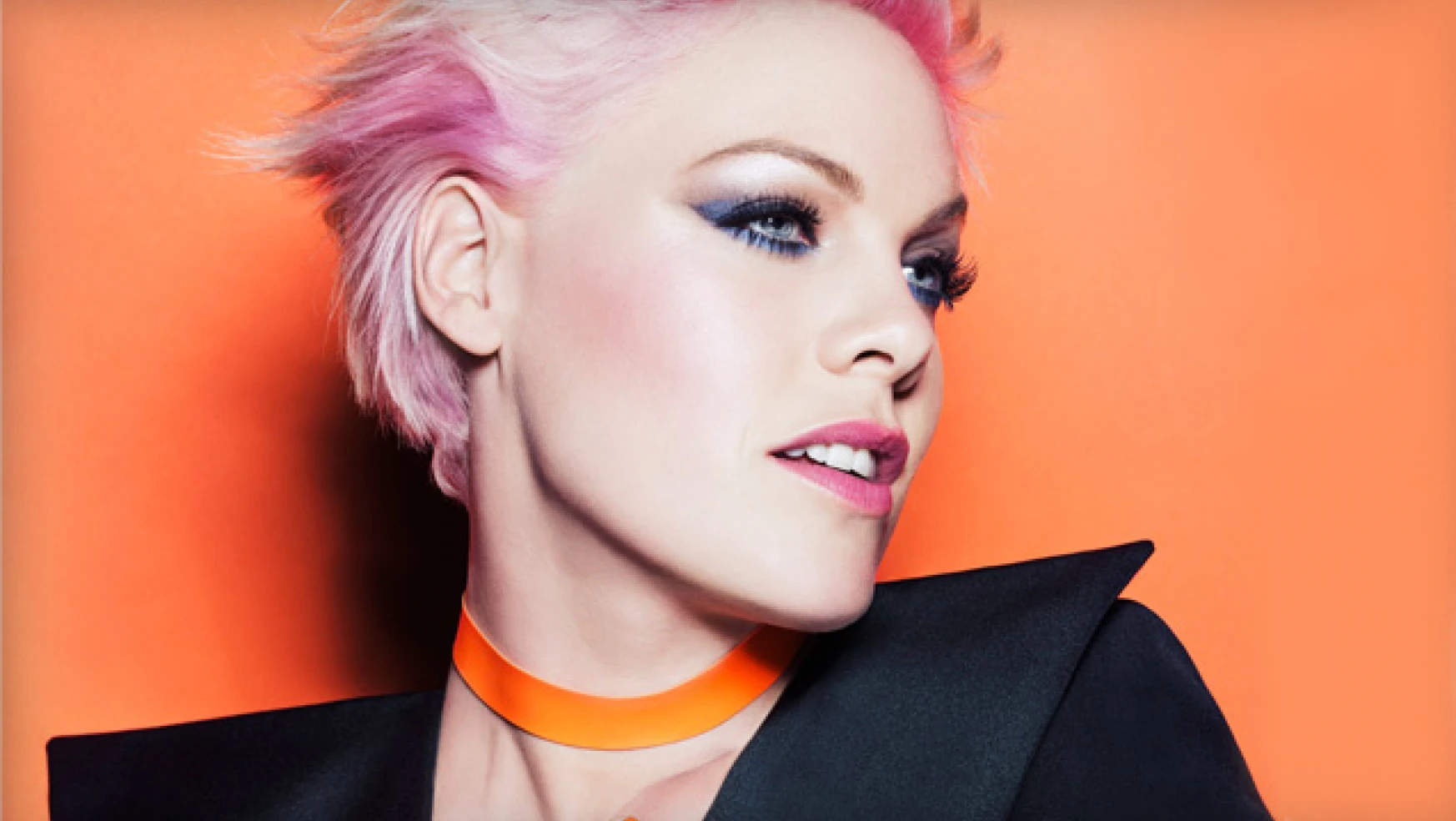Şarkıcı Pink’ten Norveç Kadın Hentbol takımına destek!
